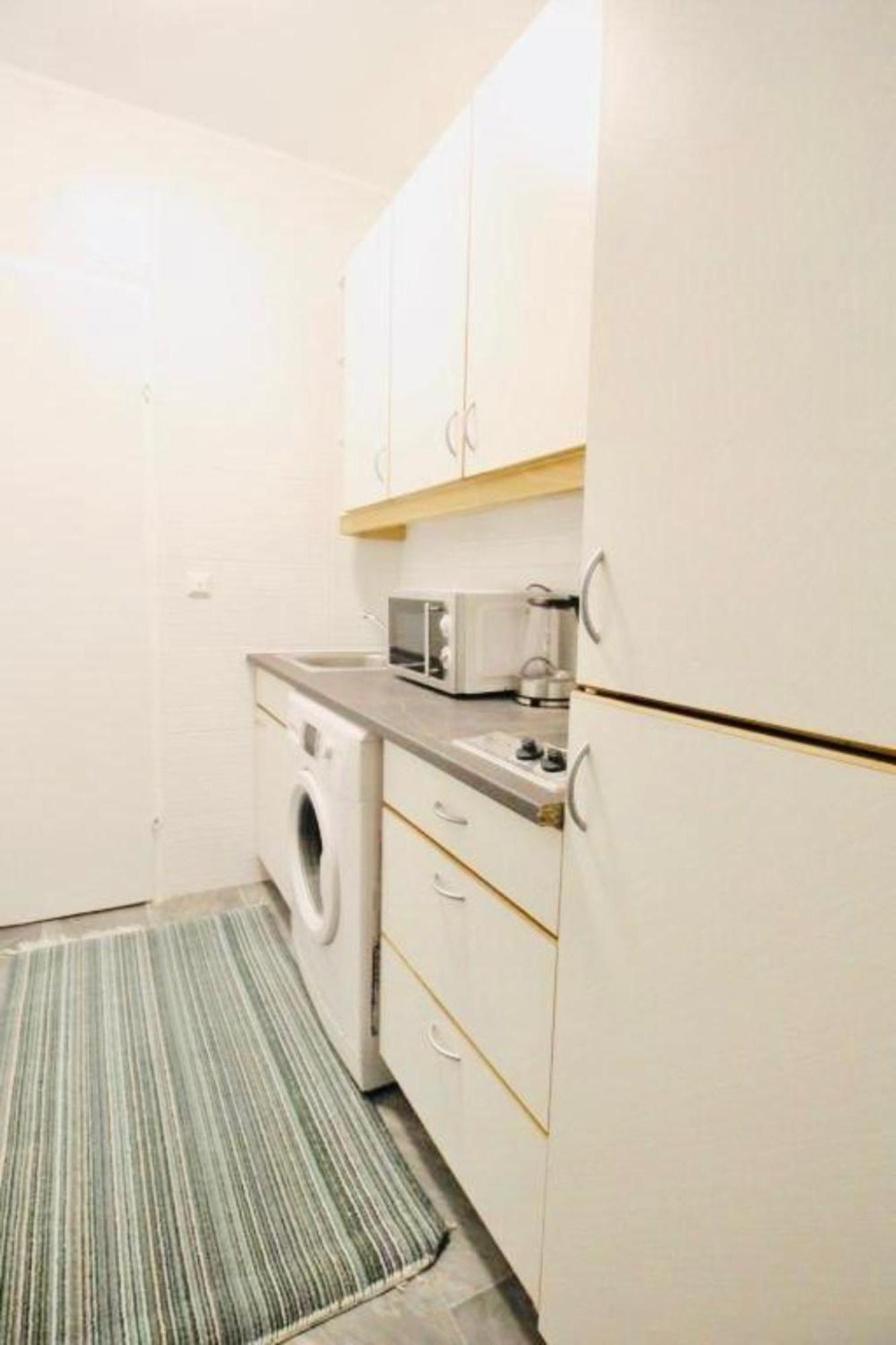 Spacious Cozy 1Br Apt Near To Danube River เวียนนา ภายนอก รูปภาพ